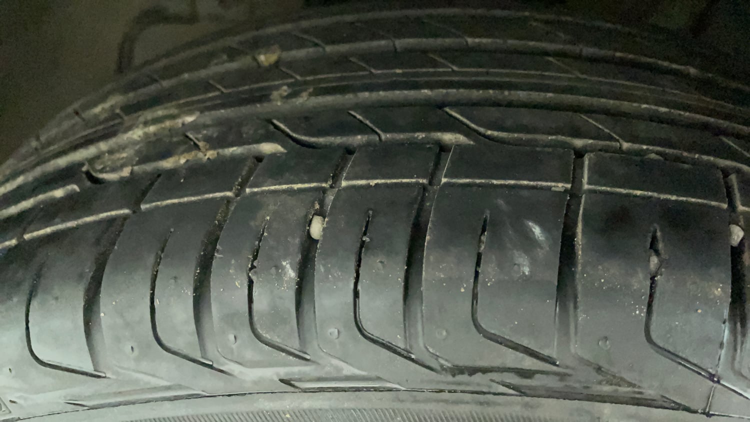 Used 2022 Tata Nexon XZ Plus Diesel Diesel Manual tyres LEFT FRONT TYRE TREAD VIEW