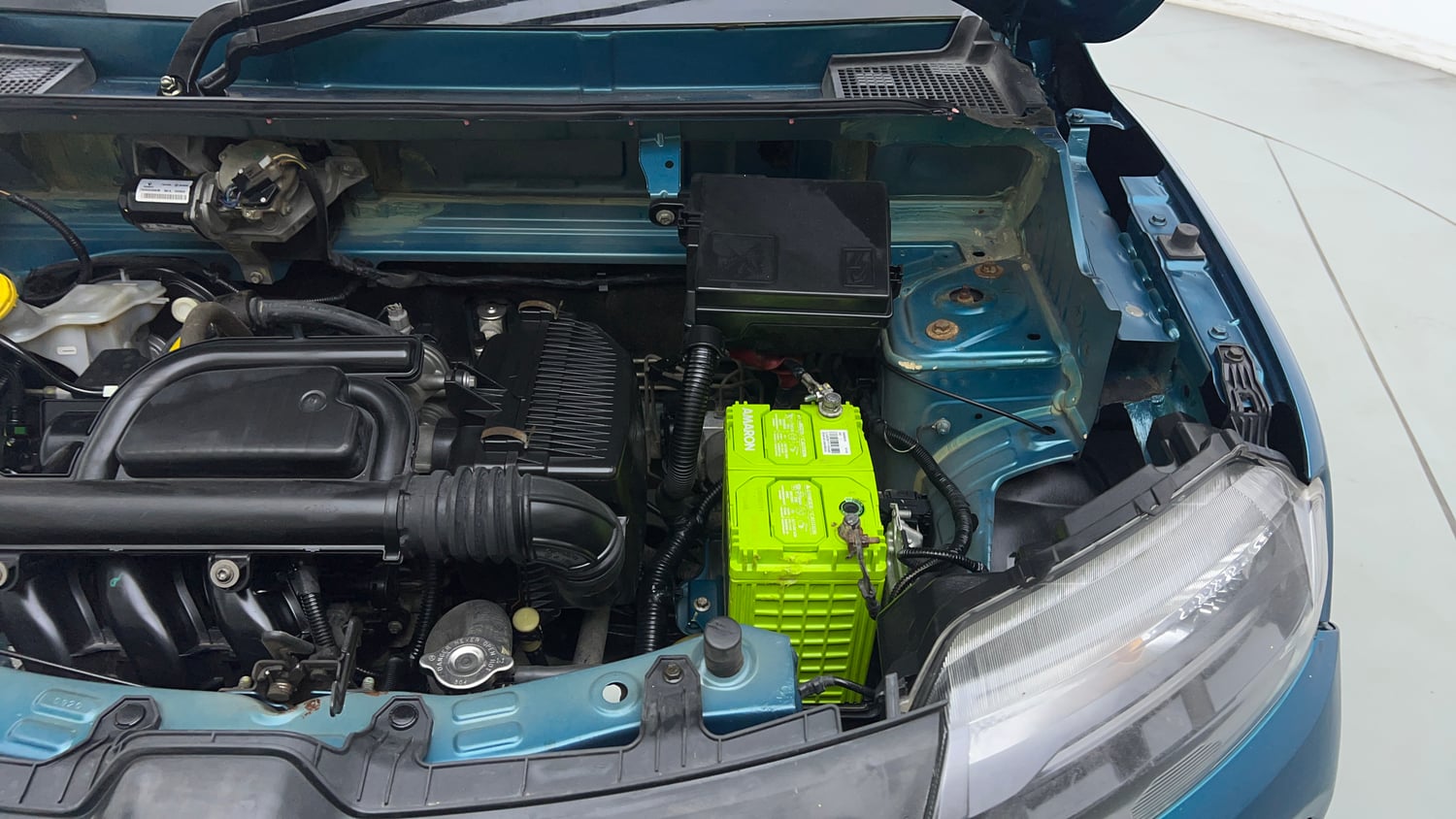 Used 2020 Renault Kwid Neotech RXL Petrol Manual engine ENGINE LEFT SIDE VIEW