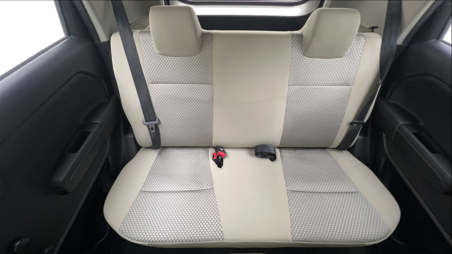 Used 2022 Maruti Suzuki Wagon R LXI 1.0 Petrol Manual interior REAR SEAT CONDITION VIEW