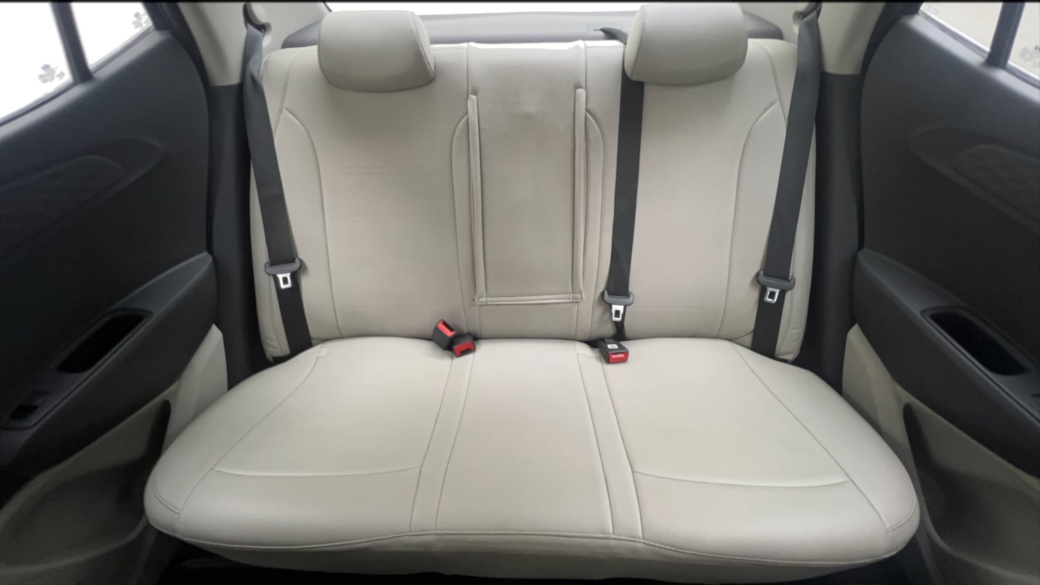 Used 2023 Hyundai Aura SX 1.2 CNG Cng Manual interior REAR SEAT CONDITION VIEW