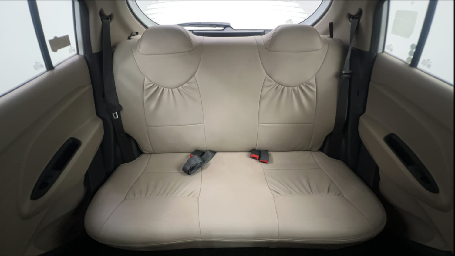 Used 2018 Hyundai Santro Asta Petrol Manual interior REAR SEAT CONDITION VIEW