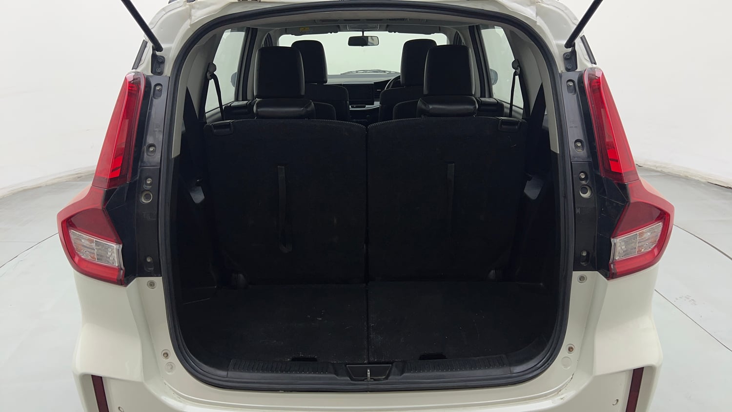 Used 2021 Maruti Suzuki XL6 Zeta MT Petrol Petrol Manual interior DICKY INSIDE VIEW