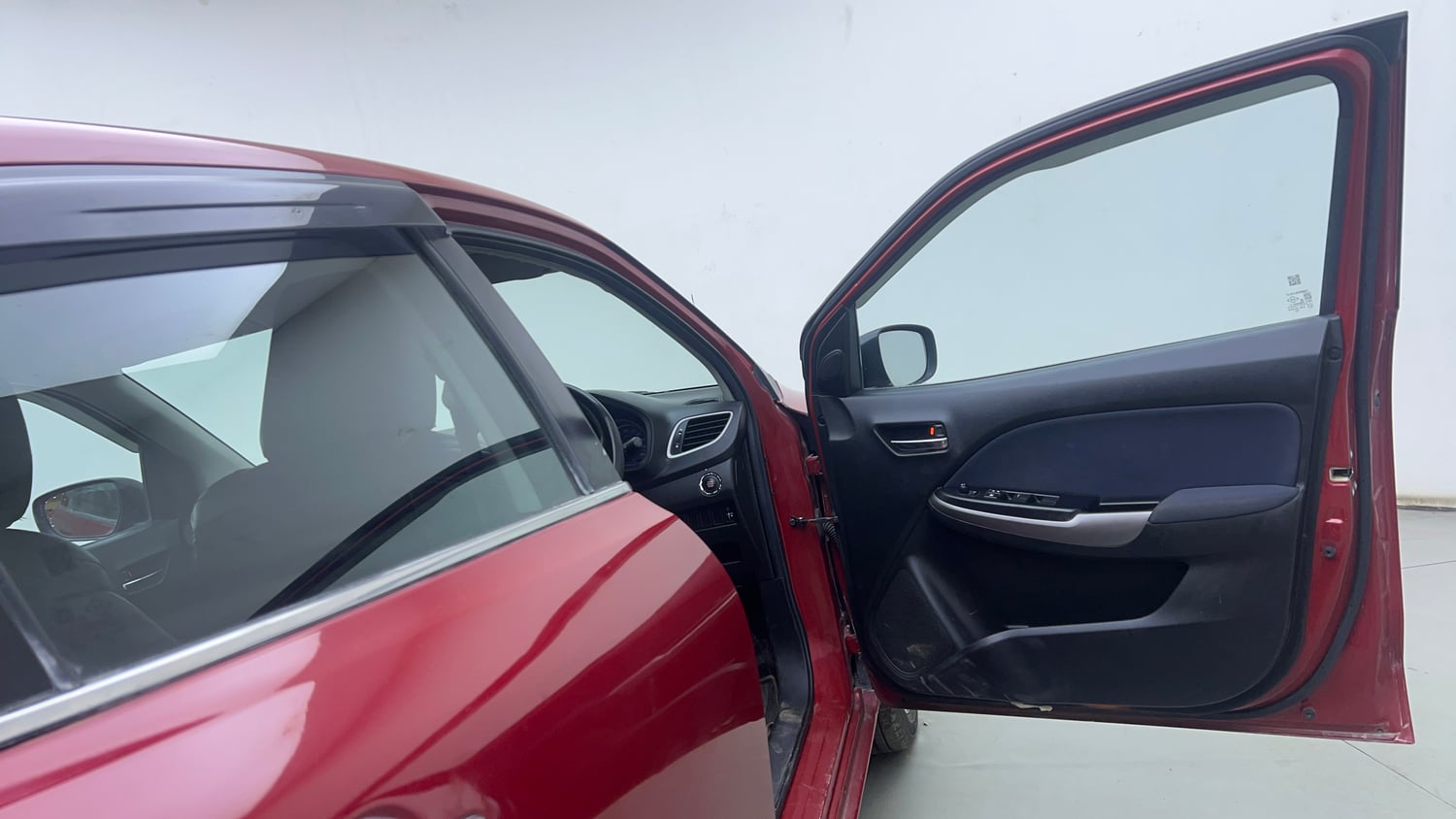 Used 2022 Maruti Suzuki Baleno Zeta Petrol Manual interior RIGHT FRONT DOOR OPEN VIEW