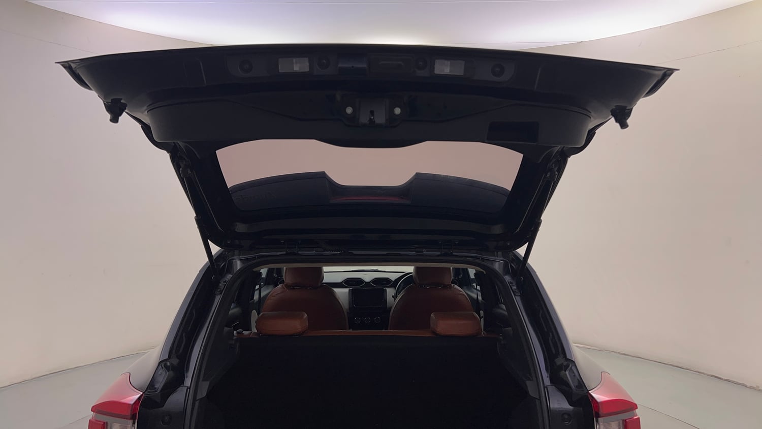 Used 2024 Nissan Magnite XE Petrol Manual interior DICKY DOOR OPEN VIEW
