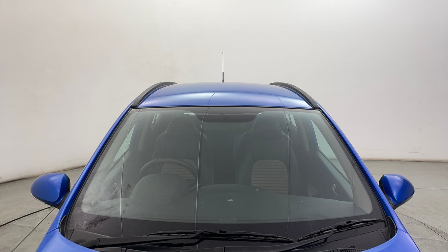 Used 2019 Hyundai Grand i10 Sportz AT 1.2 Kappa VTVT Petrol Automatic exterior FRONT WINDSHIELD VIEW