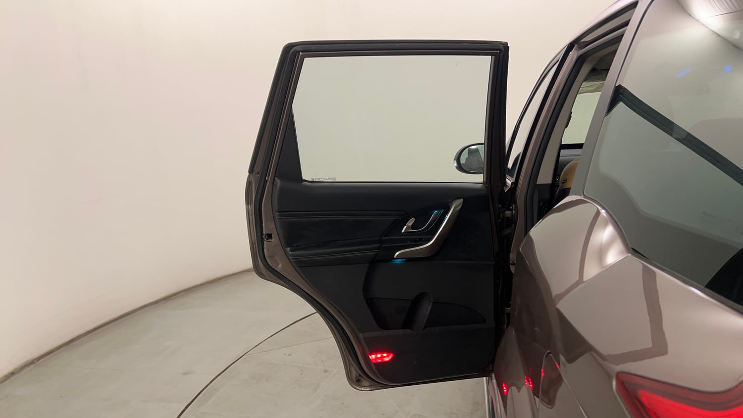 Used 2021 Mahindra XUV500 W11 Diesel Manual interior LEFT REAR DOOR OPEN VIEW