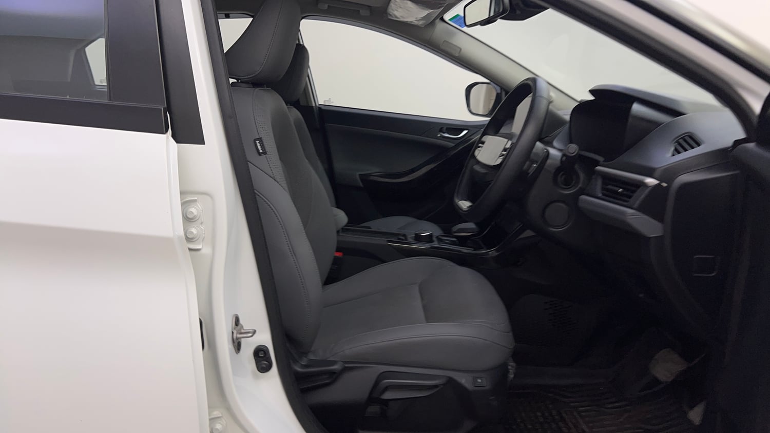 Used 2025 Tata Nexon Fearless Plus (PS) 1.2 Petrol DCA Dual Tone Petrol Automatic interior RIGHT SIDE FRONT DOOR CABIN VIEW