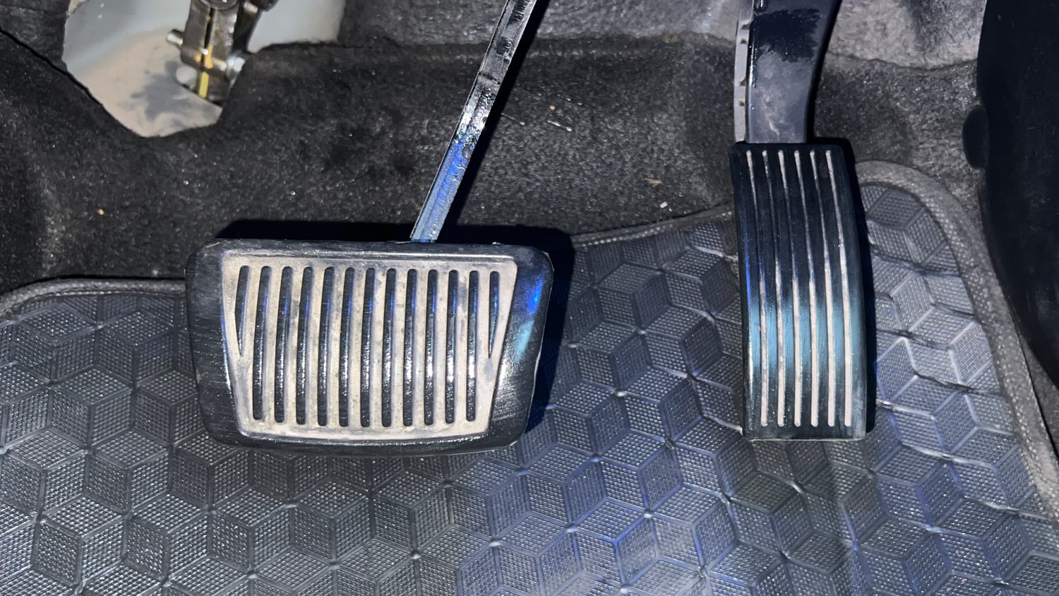 Used 2021 Hyundai i20 Asta 1.2 IVT Petrol Automatic interior PEDALS VIEW