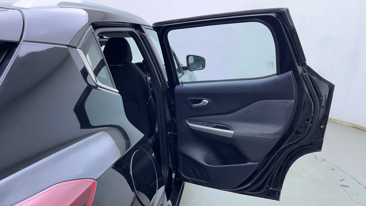 Used 2024 Nissan Magnite XV Premium (O)Turbo CVT Petrol Automatic interior RIGHT REAR DOOR OPEN VIEW