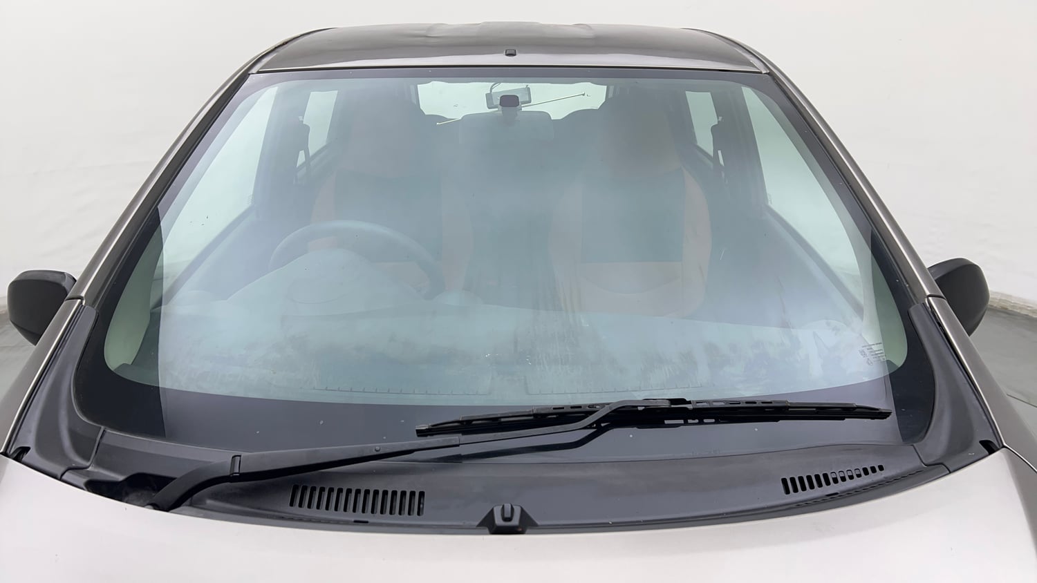 Used 2018 Datsun Redi-GO A Petrol Manual exterior FRONT WINDSHIELD VIEW
