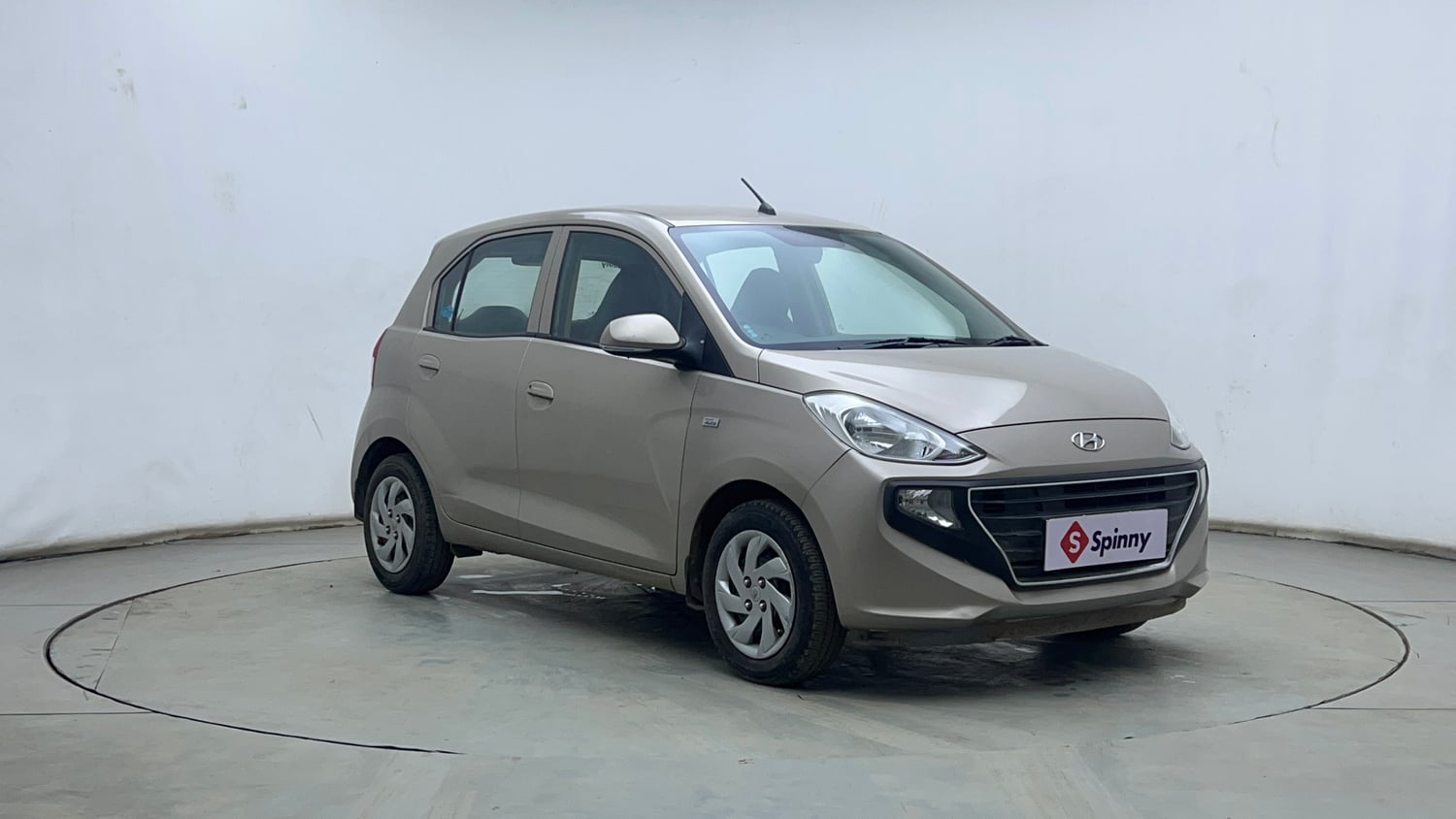 Used 2019 Hyundai Santro Sportz AMT Petrol Automatic exterior RIGHT FRONT CORNER VIEW