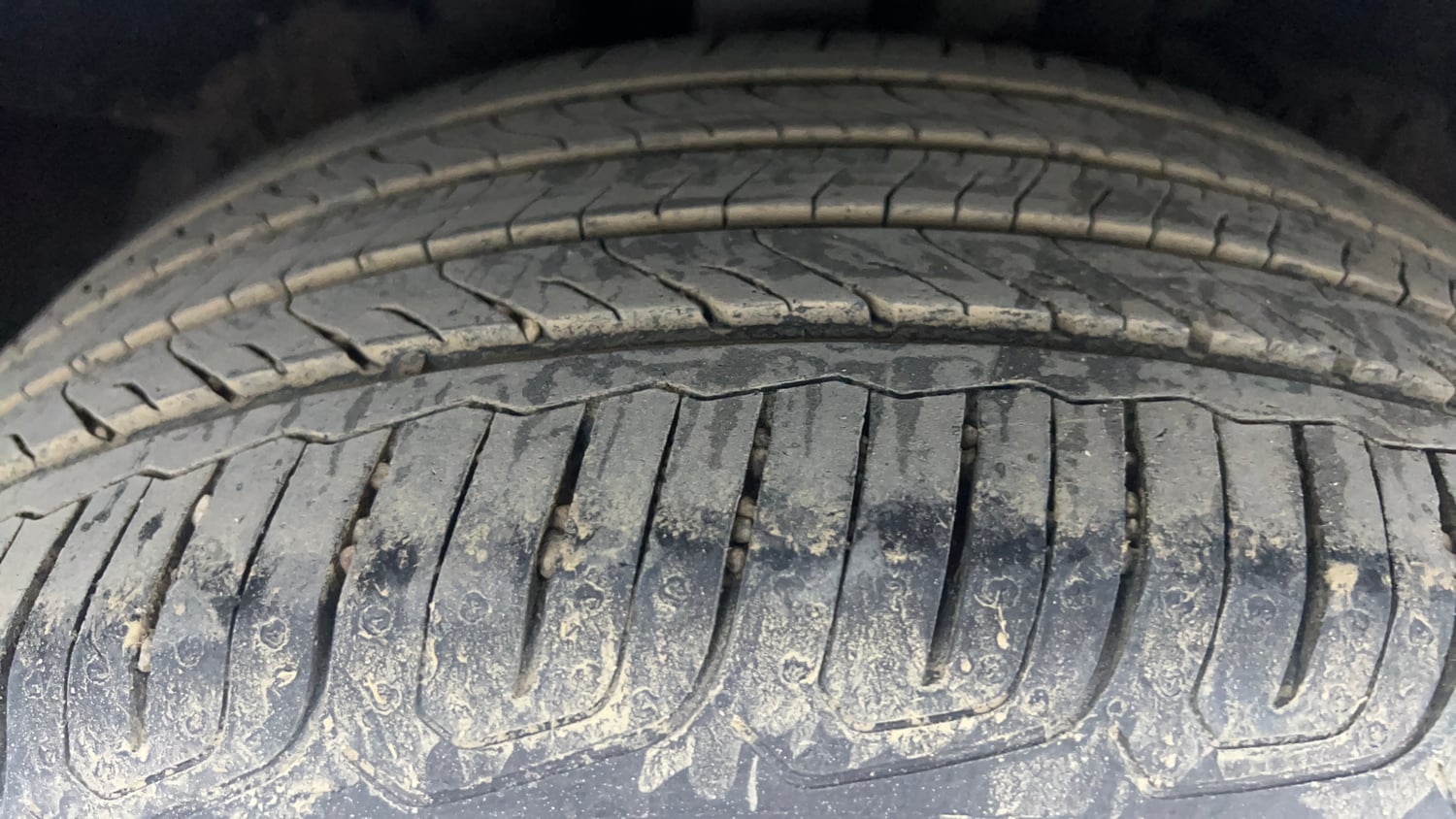 Used 2023 MG Motors Astor Sharp 1.5 CVT Old Generation Petrol Automatic tyres RIGHT REAR TYRE TREAD VIEW