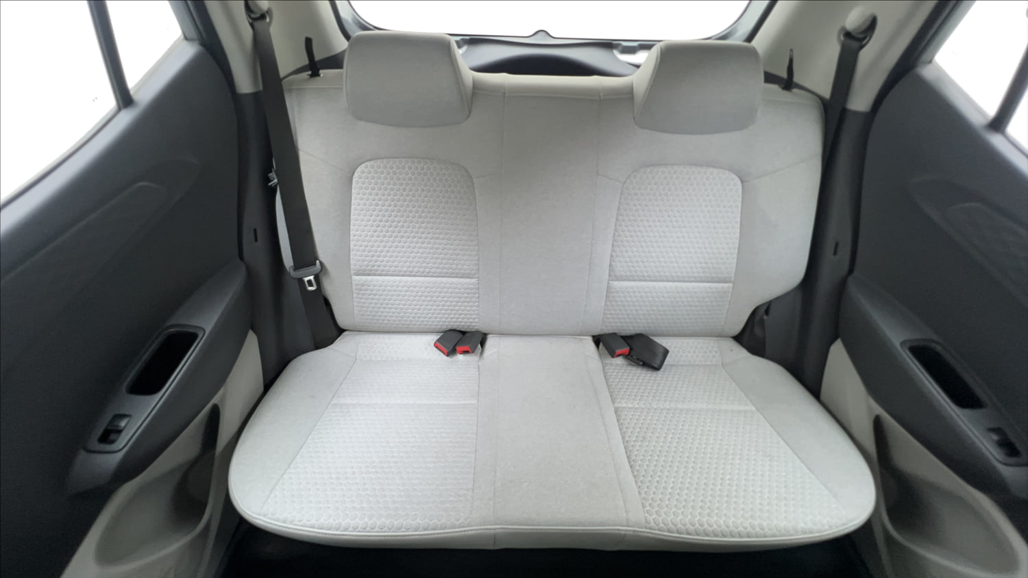 Used 2022 Hyundai Grand i10 Nios Magna 1.2 Kappa VTVT Petrol Manual interior REAR SEAT CONDITION VIEW