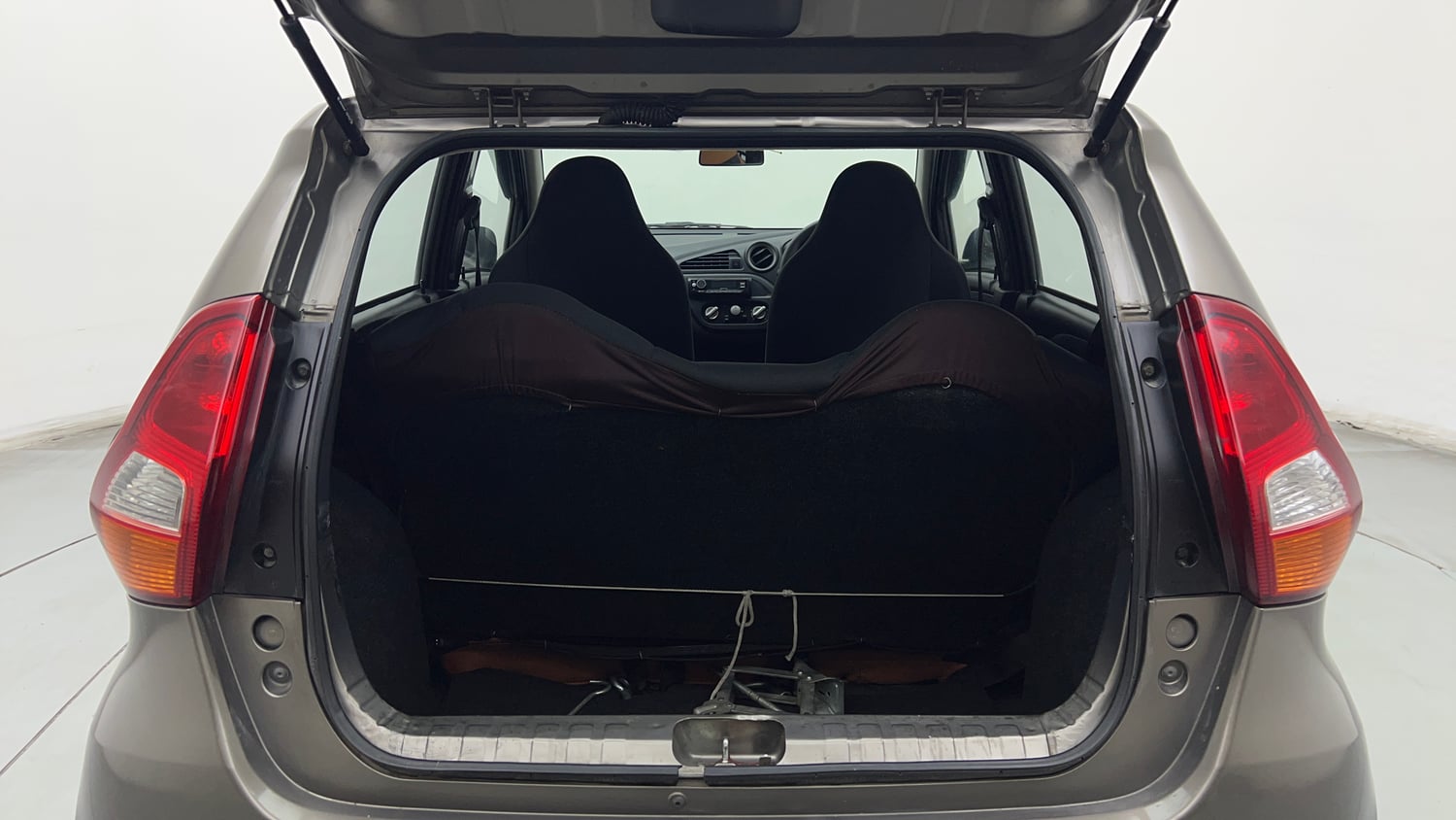 Used 2018 Datsun Redi-GO A Petrol Manual interior DICKY INSIDE VIEW