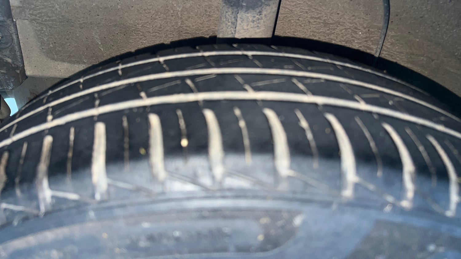 Used 2022 Hyundai Grand i10 Nios Magna 1.2 Kappa VTVT CNG Cng Manual tyres RIGHT REAR TYRE TREAD VIEW