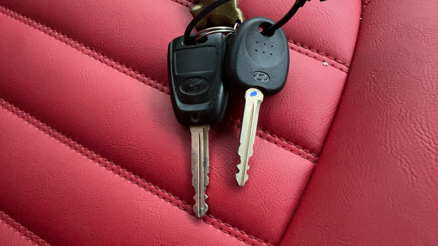 Used 2018 Hyundai Grand i10 Sportz AT 1.2 Kappa VTVT Petrol Automatic extra CAR KEY VIEW