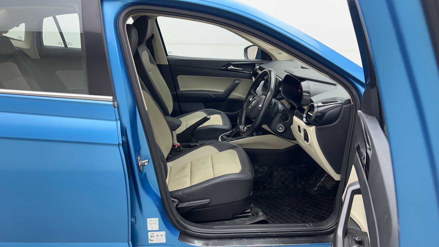 Used 2022 Skoda Slavia Style 1.5L TSI DSG Petrol Automatic interior RIGHT SIDE FRONT DOOR CABIN VIEW