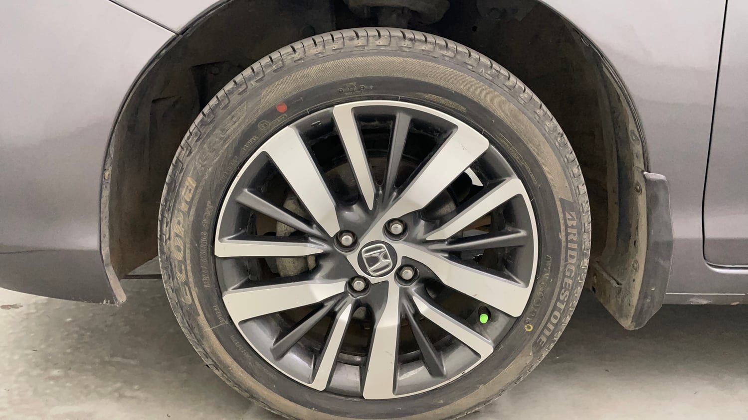 Used 2021 Honda City VX Petrol Petrol Manual tyres LEFT FRONT TYRE RIM VIEW