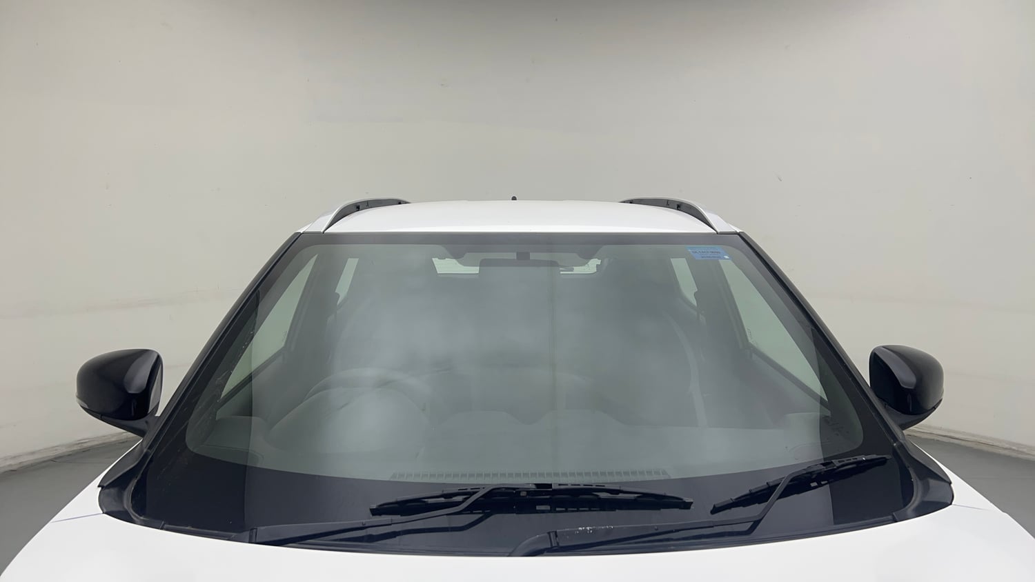 Used 2022 Nissan Magnite XV Turbo Petrol Manual exterior FRONT WINDSHIELD VIEW
