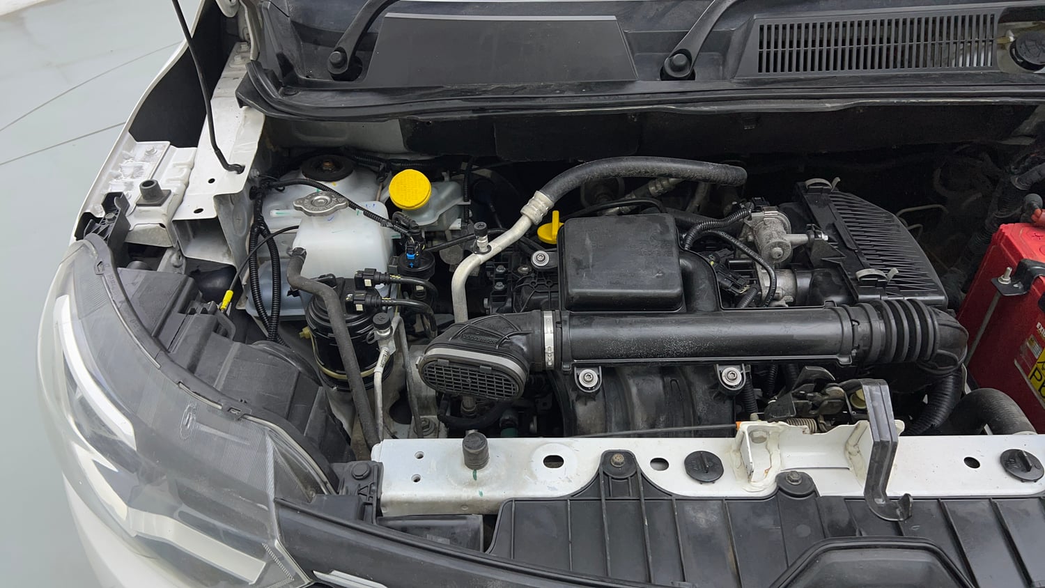 Used 2021 Renault Triber RXZ EASY-R AMT Petrol Automatic engine ENGINE RIGHT SIDE VIEW