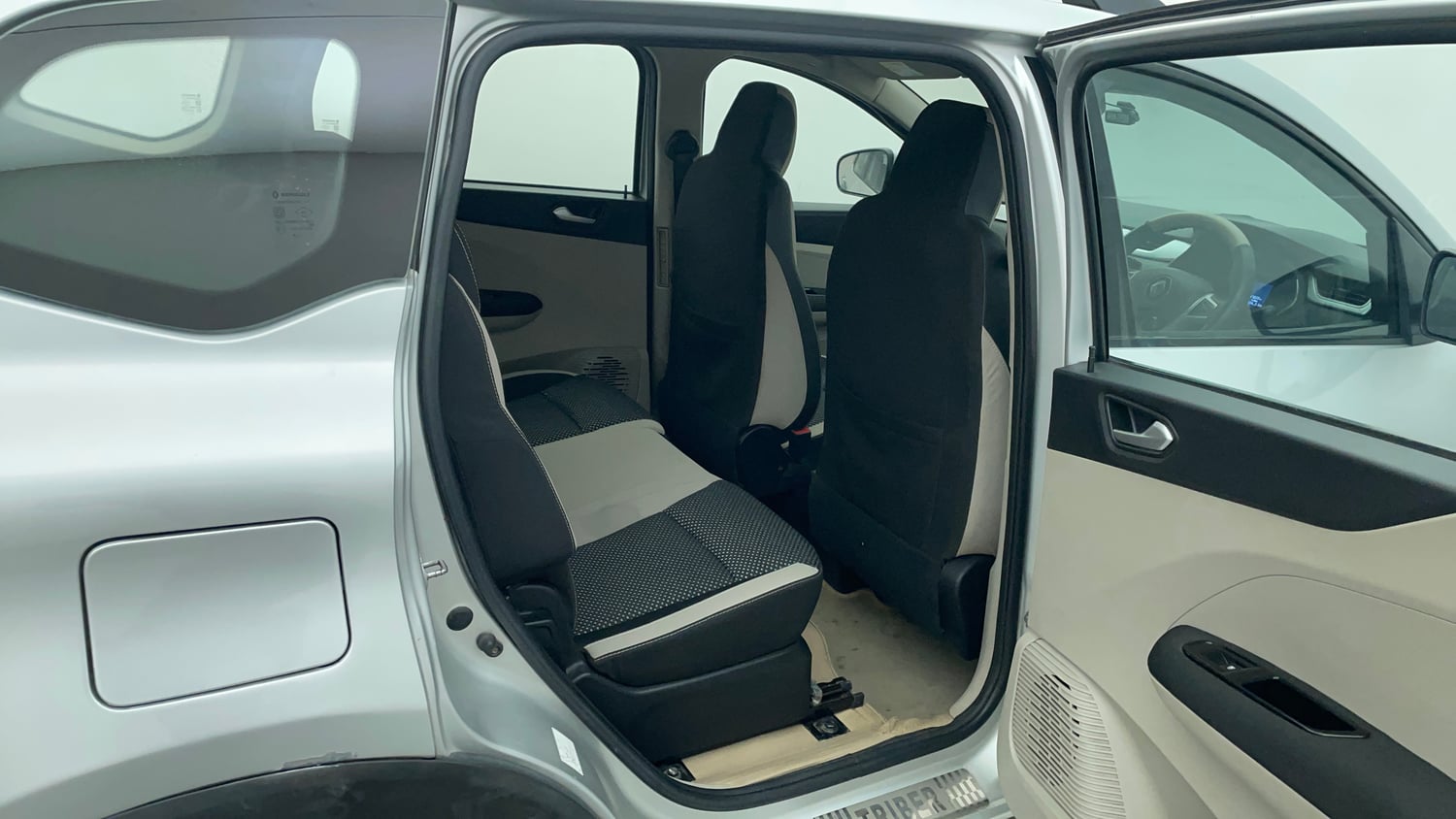 Used 2019 Renault Triber RXZ Petrol Manual interior RIGHT SIDE REAR DOOR CABIN VIEW