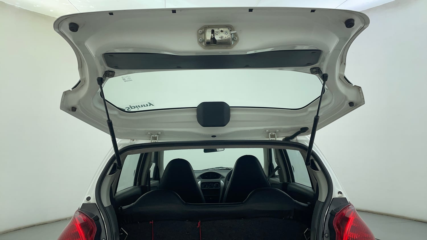 Used 2019 Maruti Suzuki Alto 800 LXi Petrol Manual interior DICKY DOOR OPEN VIEW