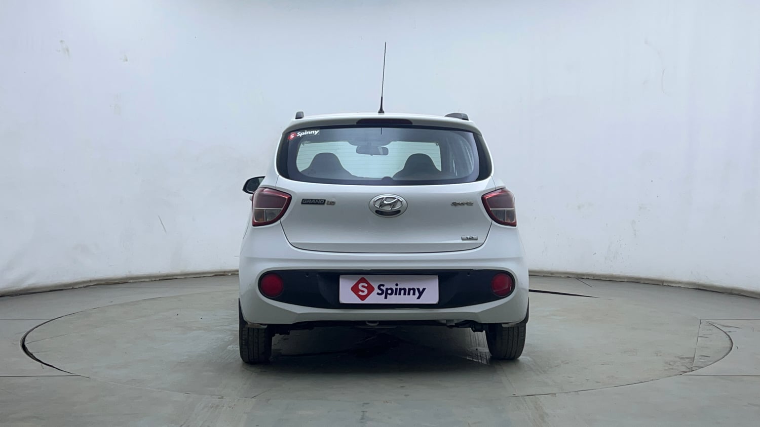 Used 2017 Hyundai Grand i10 Sportz (O) 1.2 Kappa VTVT Petrol Manual exterior BACK VIEW