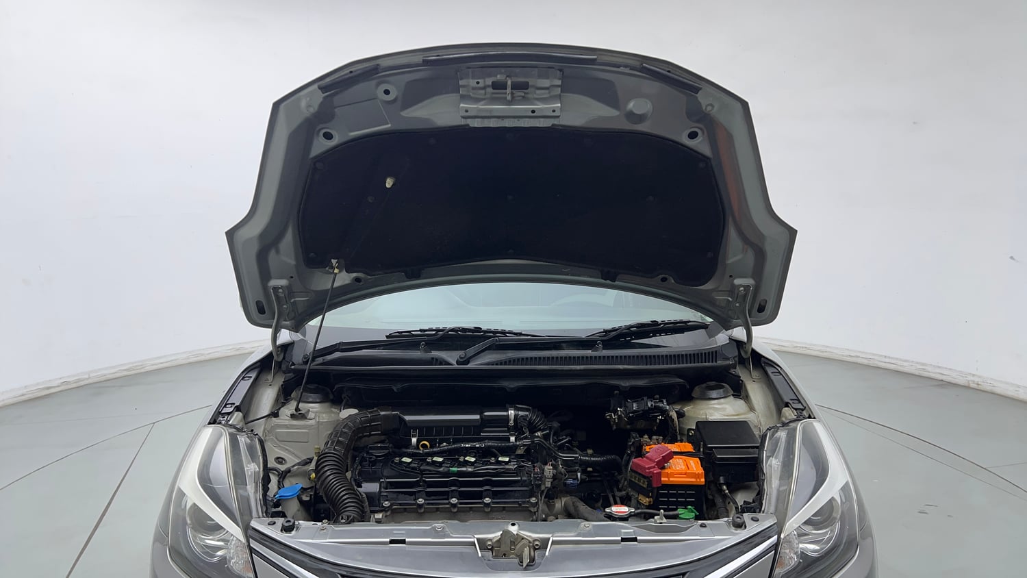 Used 2018 Maruti Suzuki Baleno Alpha 1.2 Petrol Manual engine ENGINE & BONNET OPEN FRONT VIEW
