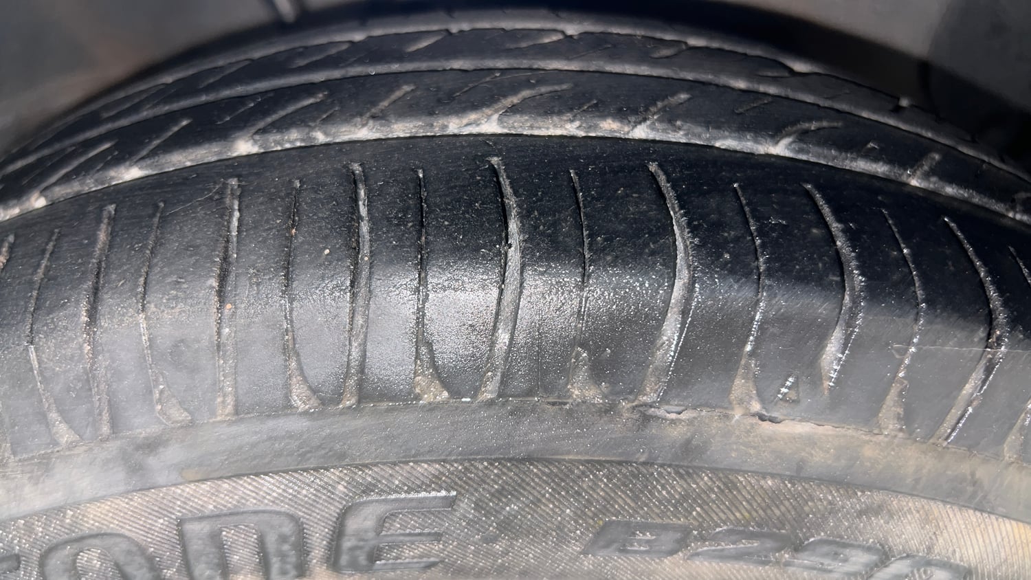Used 2020 Hyundai Santro Asta Petrol Manual tyres RIGHT FRONT TYRE TREAD VIEW