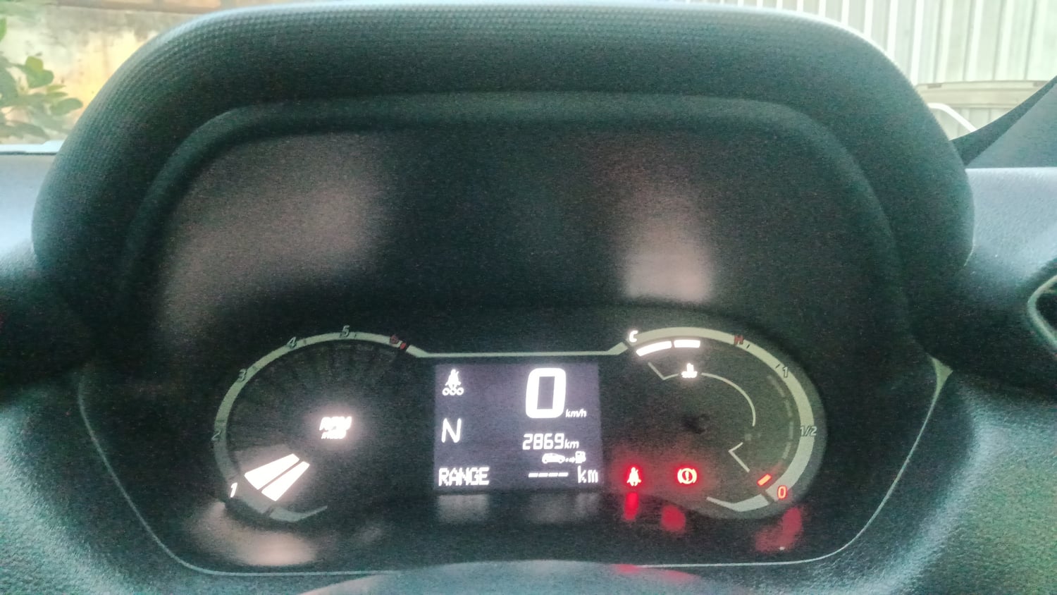 Used 2026 Nissan Magnite Acenta B4D 1.0 Petrol AMT Petrol Automatic interior CLUSTERMETER VIEW