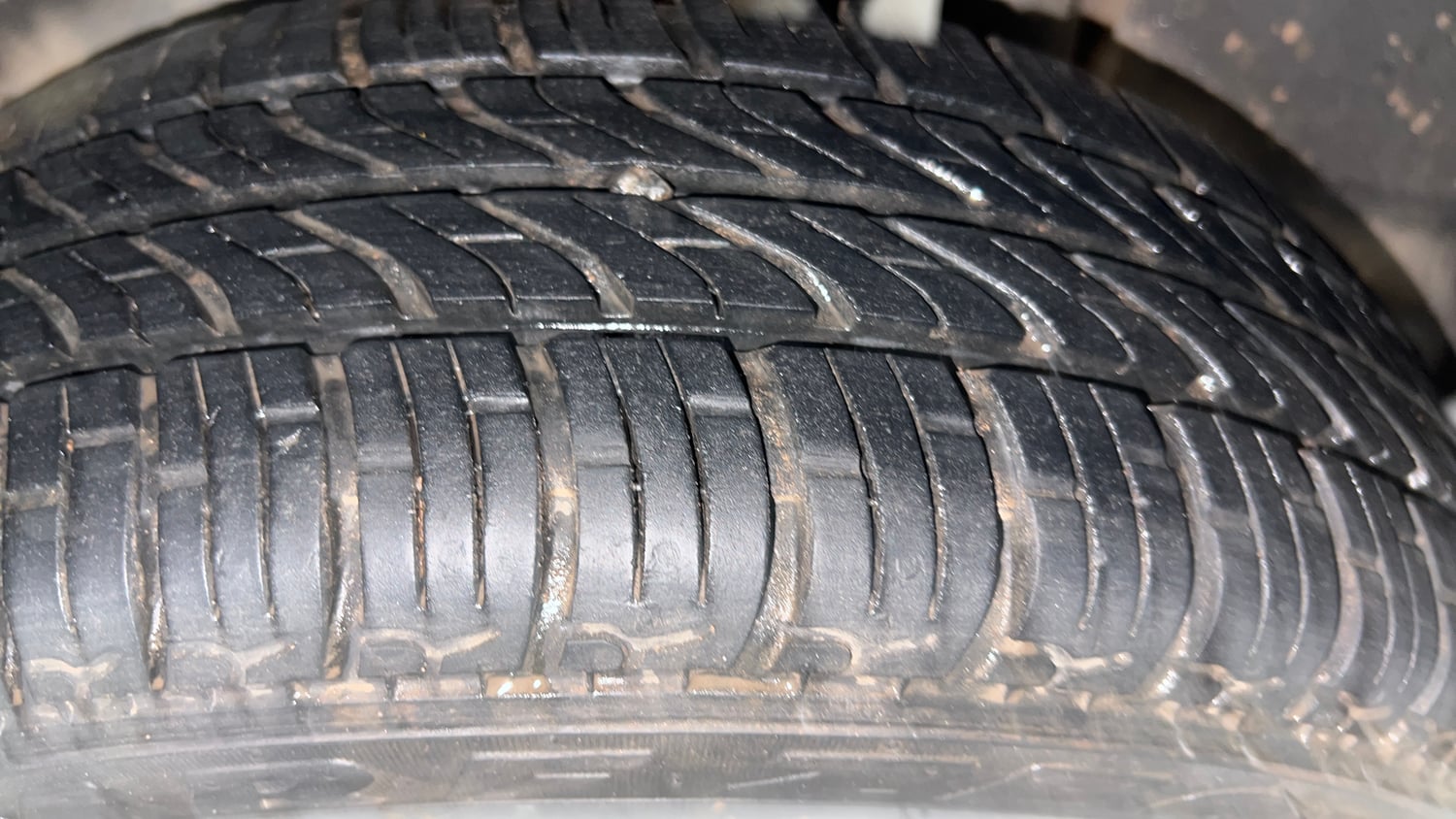 Used 2016 Tata Nano Twist XTA Petrol Automatic tyres LEFT REAR TYRE TREAD VIEW