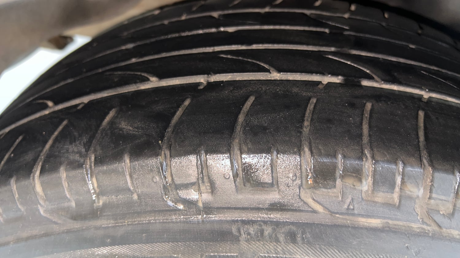 Used 2018 Hyundai Creta SX Plus 1.6 AT Petrol Petrol Automatic tyres RIGHT REAR TYRE TREAD VIEW