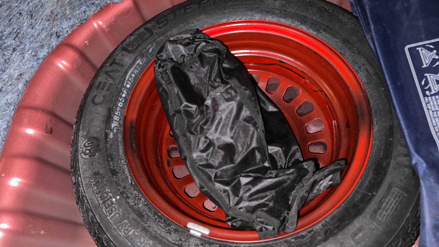 Used 2023 Nissan Magnite XV Premium Turbo CVT Petrol Automatic tyres SPARE TYRE VIEW