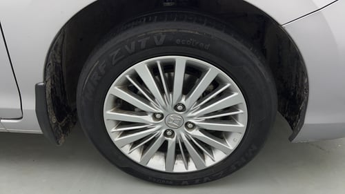Used 2022 Honda City V CVT Petrol Petrol Automatic tyres RIGHT FRONT TYRE RIM VIEW