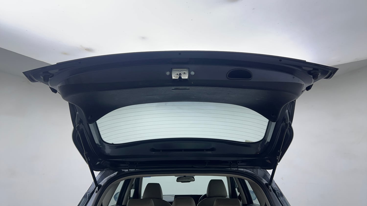 Used 2020 Kia Seltos HTX IVT 1.5 Petrol Automatic interior DICKY DOOR OPEN VIEW