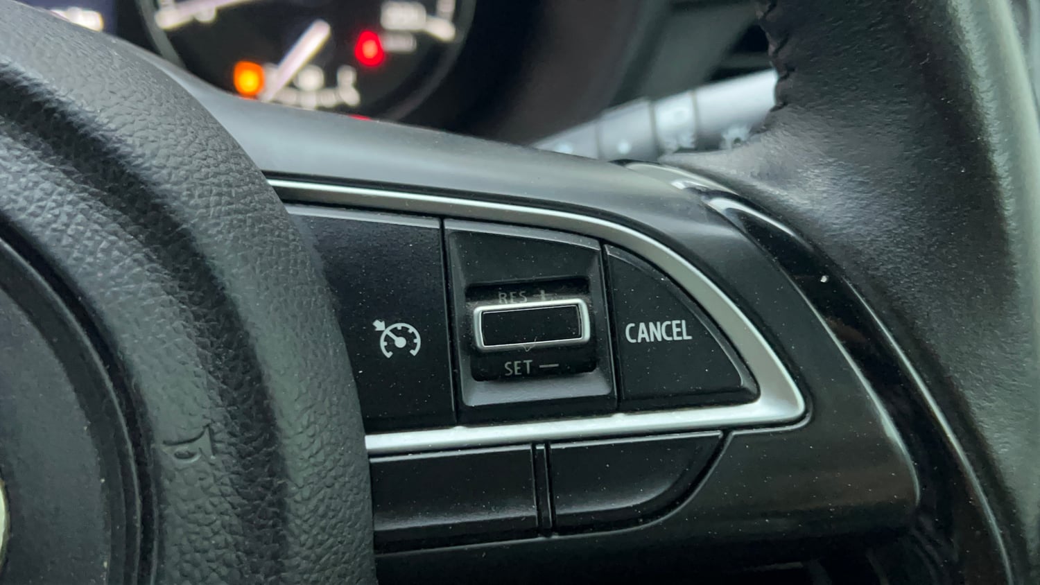Used 2022 Toyota Glanza V AMT Petrol Automatic top_features Cruise control