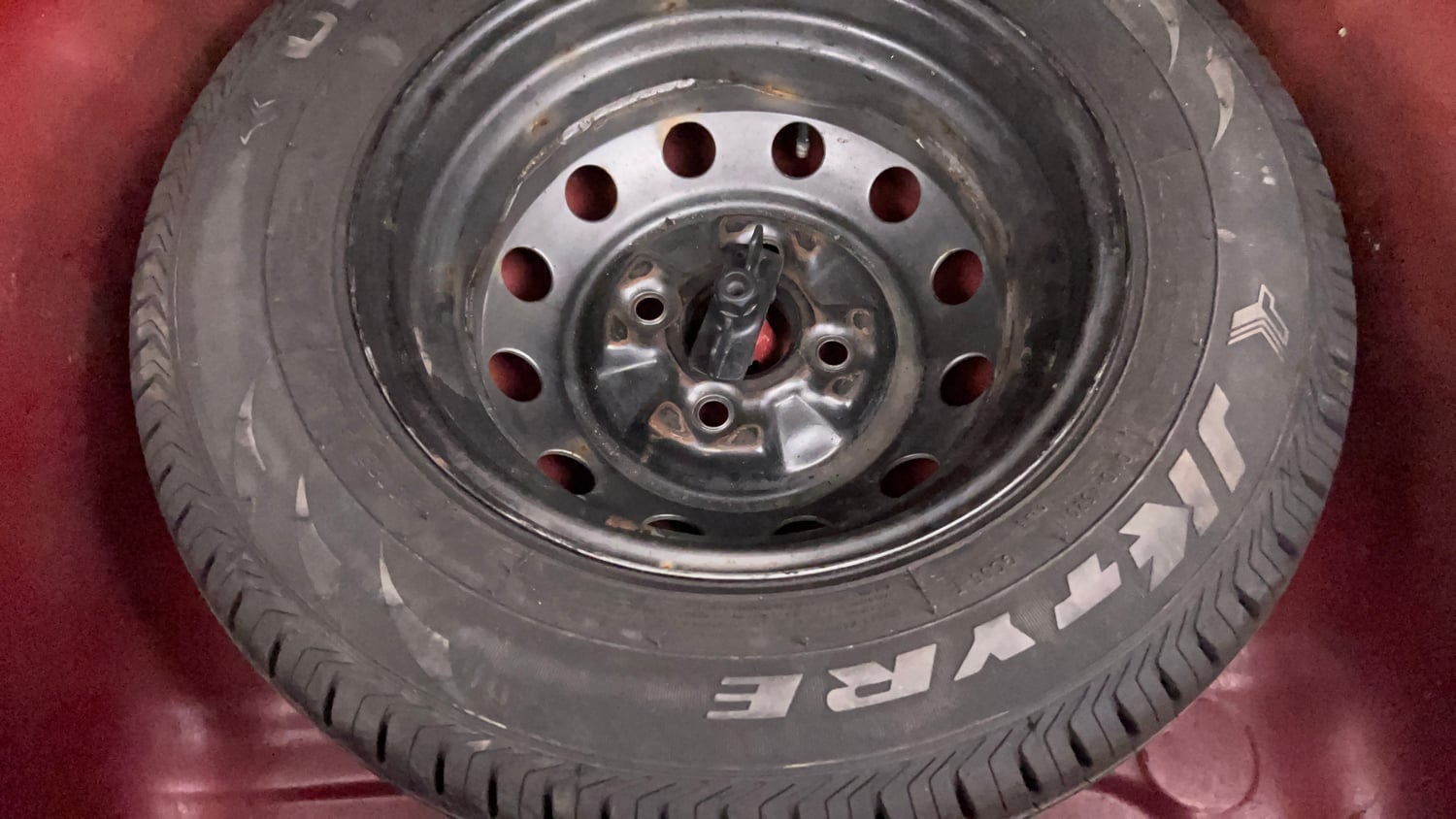 Used 2013 Hyundai Eon D-Lite + Petrol Manual tyres SPARE TYRE VIEW