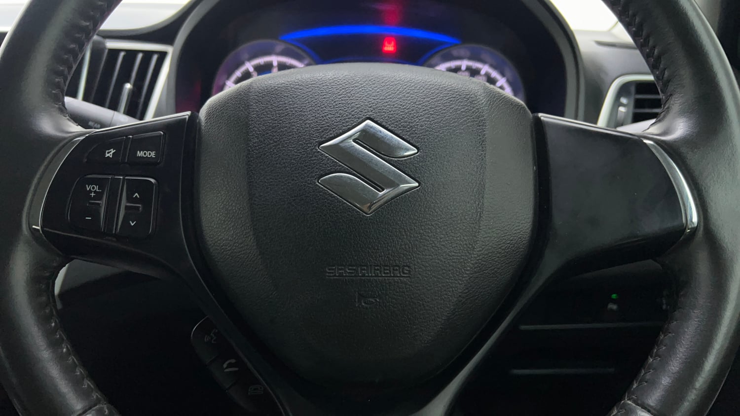 Used 2018 Maruti Suzuki Baleno Alpha 1.2 Petrol Manual top_features Airbags