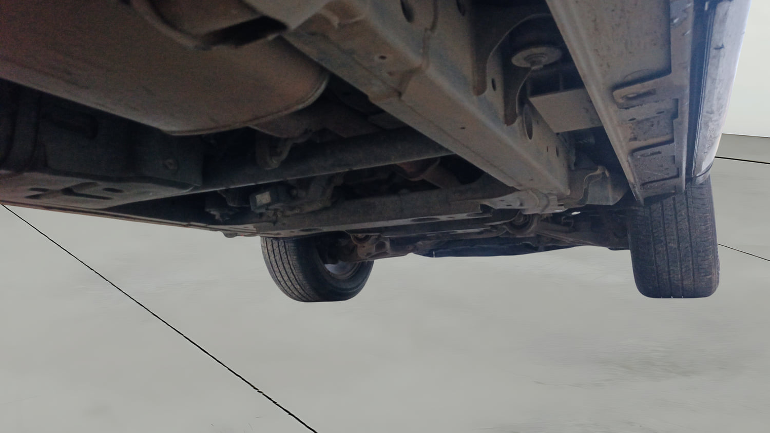 Used 2022 Mahindra Scorpio N Z8 L Diesel AT 4WD 7 STR Diesel Automatic extra REAR RIGHT UNDERBODY VIEW