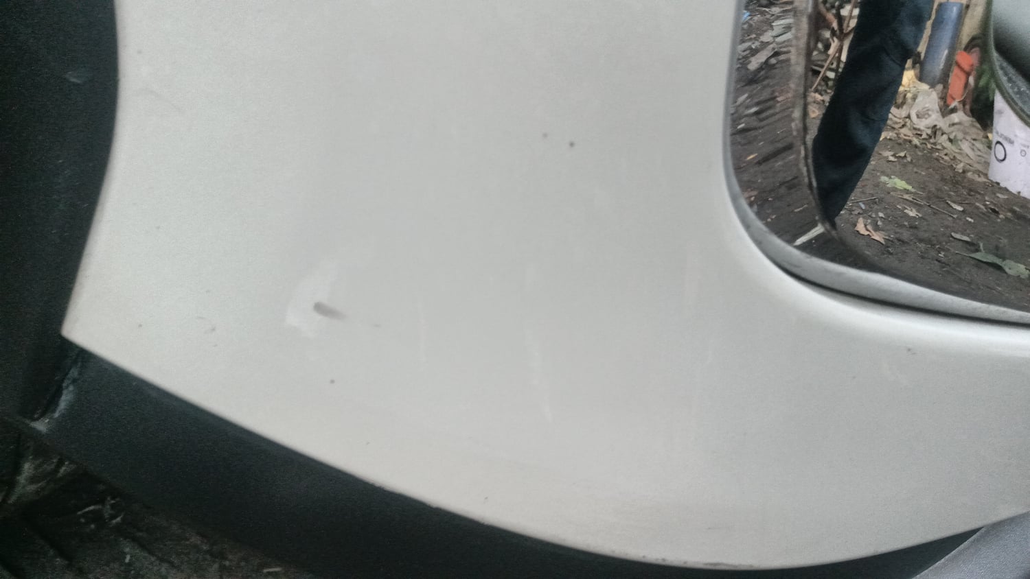 Used 2026 Nissan Magnite Acenta B4D 1.0 Petrol AMT Petrol Automatic dents MINOR SCRATCH