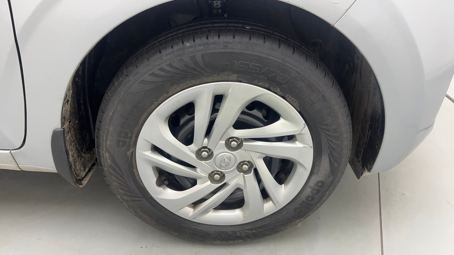 Used 2022 Hyundai Grand i10 Nios Magna 1.2 Kappa VTVT Petrol Manual tyres RIGHT FRONT TYRE RIM VIEW