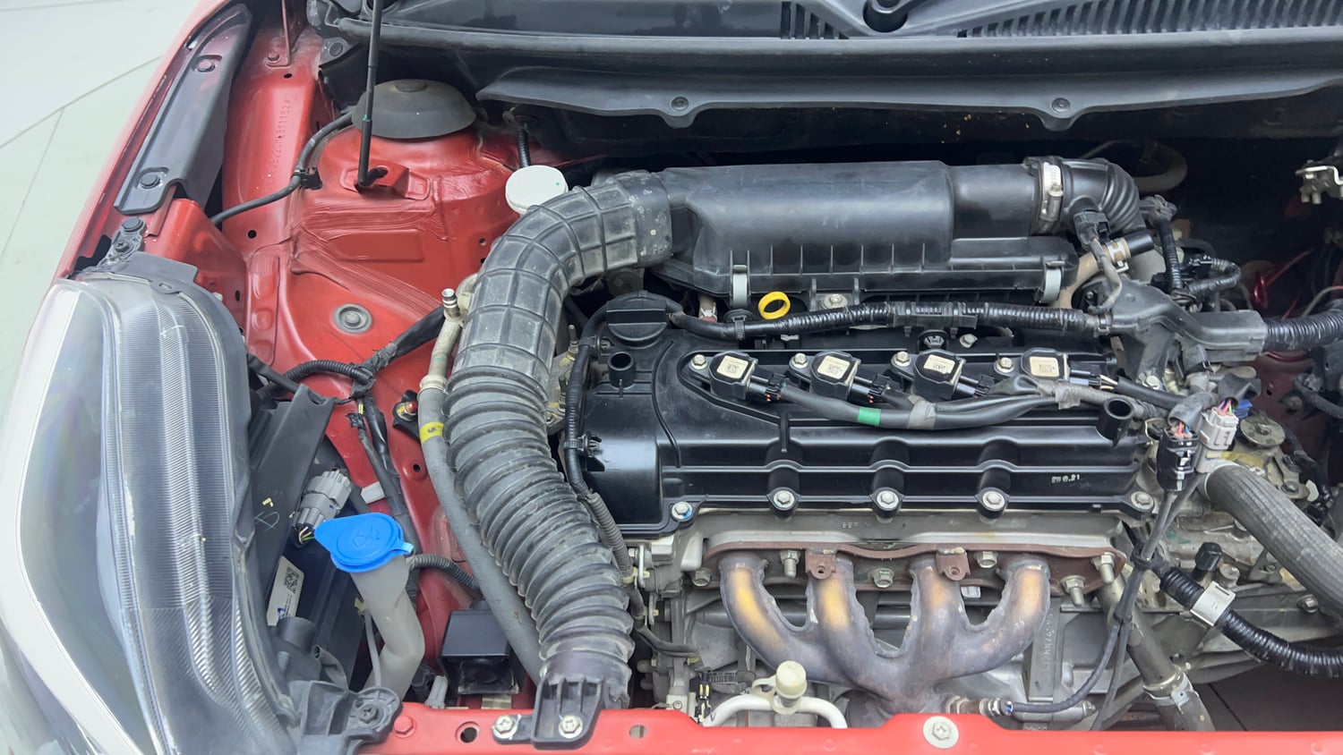 Used 2022 Maruti Suzuki Baleno Zeta Petrol Manual engine ENGINE RIGHT SIDE VIEW