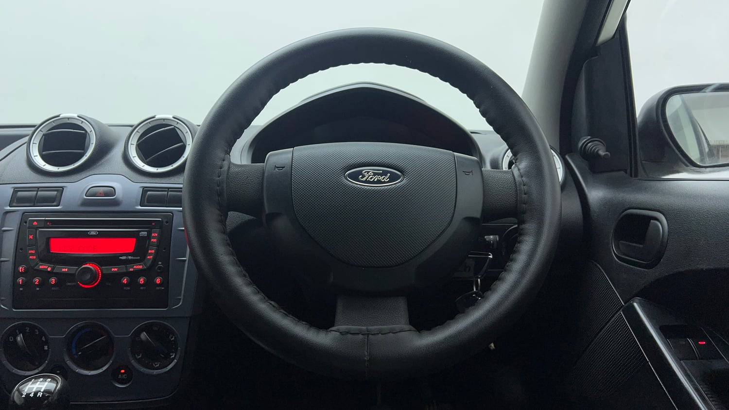 Used 2014 Ford Figo Duratec Petrol EXI 1.2 Petrol Manual interior STEERING VIEW