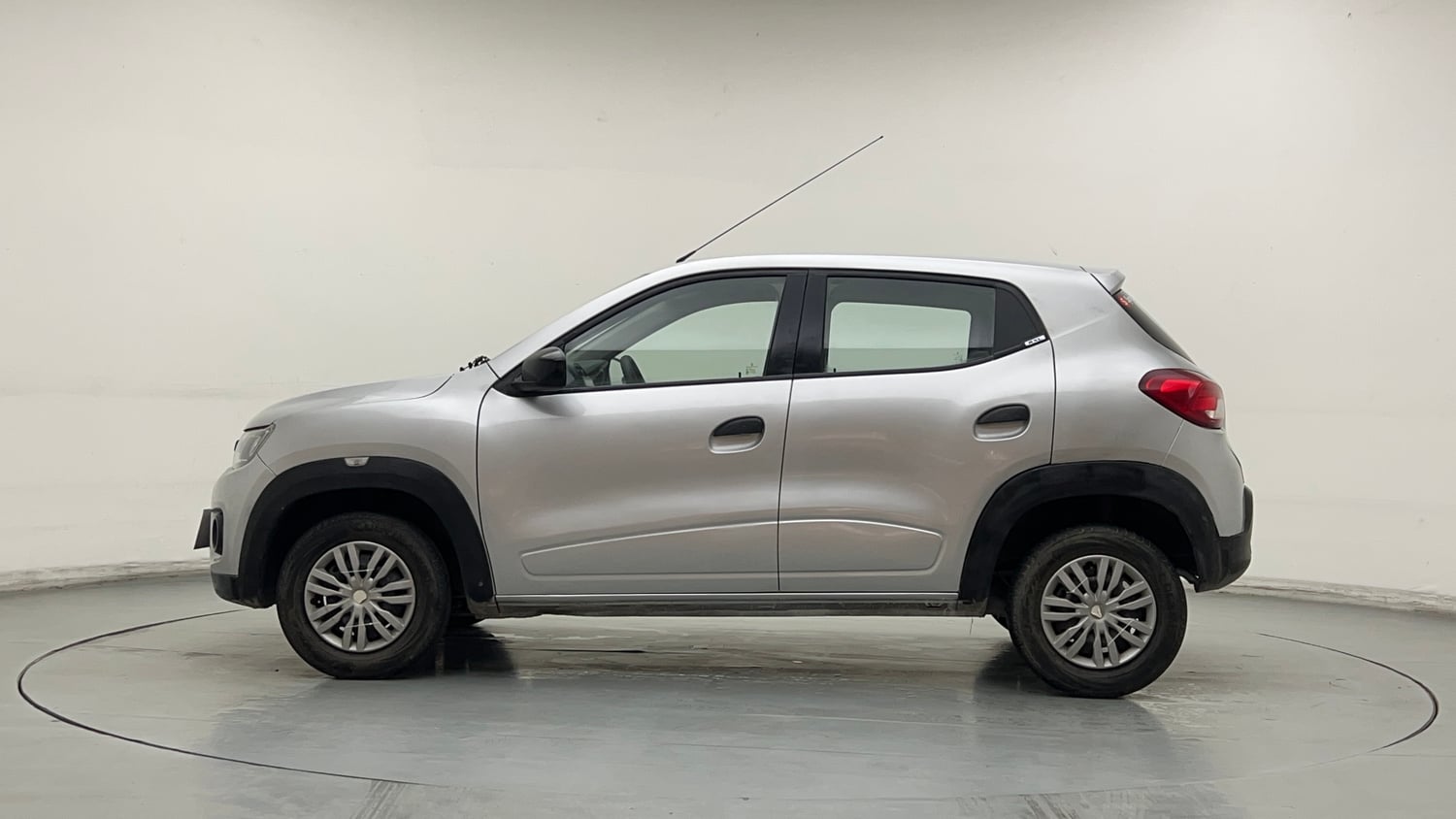 Used 2018 Renault Kwid 1.0 RXL Petrol Manual exterior LEFT SIDE VIEW