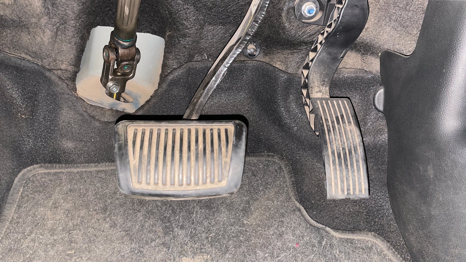 Used 2019 Hyundai Grand i10 Sportz AT 1.2 Kappa VTVT Petrol Automatic interior PEDALS VIEW