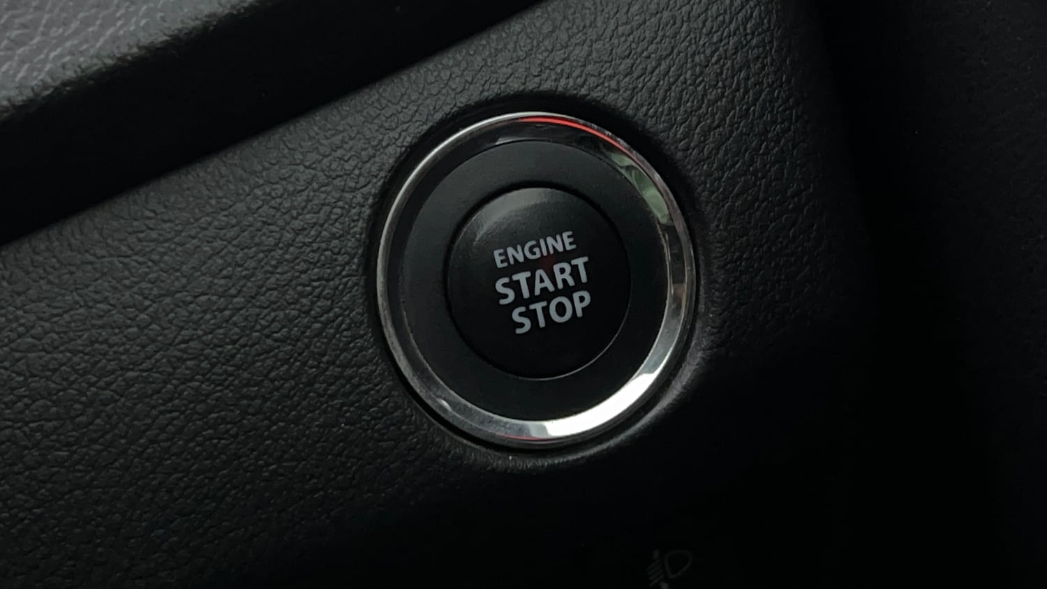Used 2018 Maruti Suzuki Baleno Alpha 1.2 Petrol Manual top_features Keyless start