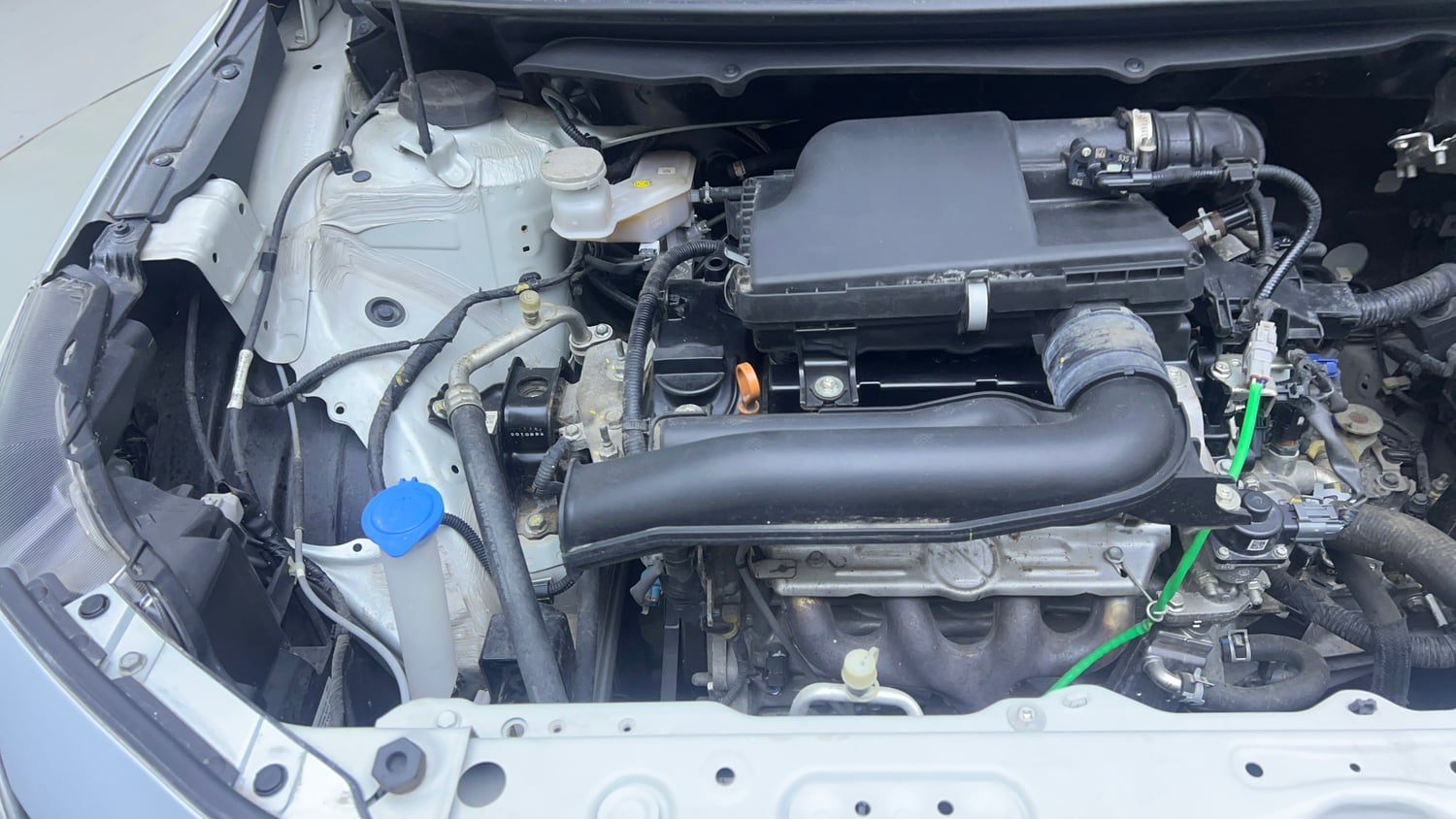 Used 2024 Maruti Suzuki Baleno Alpha MT Petrol Manual engine ENGINE RIGHT SIDE VIEW