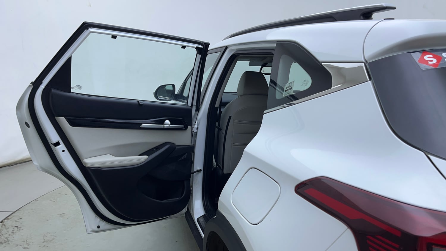 Used 2024 Kia Seltos HTX 1.5 Petrol MT Petrol Manual interior LEFT REAR DOOR OPEN VIEW
