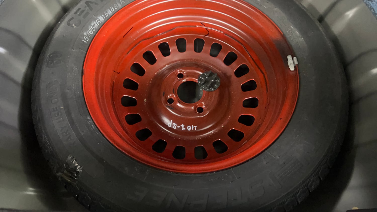 Used 2023 Nissan Magnite XV Petrol Manual tyres SPARE TYRE VIEW