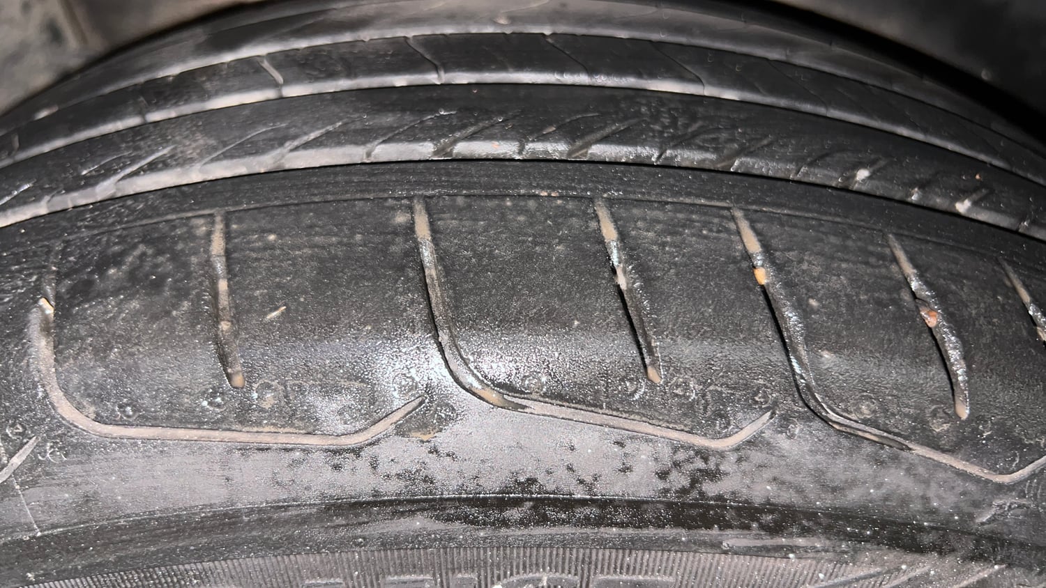 Used 2020 kia Seltos HTX IVT 1.5 Petrol Automatic tyres RIGHT REAR TYRE TREAD VIEW